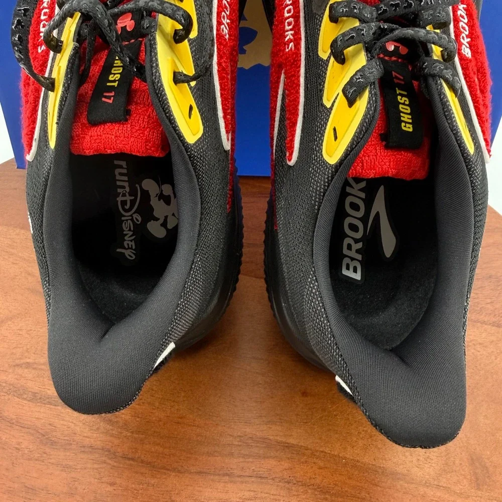 Brooks Ghost 17 runDisney Black Mickey Mouse Running Shoes 110555-057 Men 11 NIB